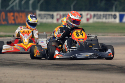 Otomobil sporlarının tek kadın il temsilcisi, hemcinslerini spora kazandırmayı hedefliyor