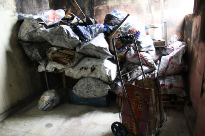 Mersin'deki yangın olayında bırakılan gizemli mesaj aileyi tedirgin etti