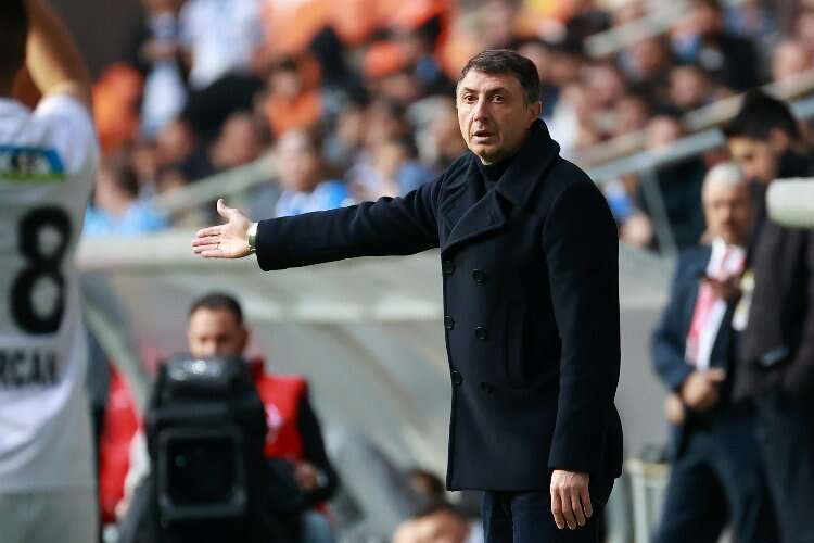 Şota Arveladze'nin Fatih Karagümrük'ten Ayrılışı: İstifa Kararı Sonrası Şok Dalga