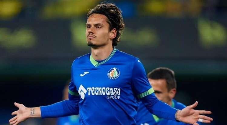 Enes Ünal 