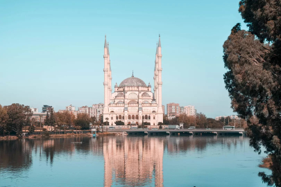 13 Mart Çarşamba Adana namaz vakitleri ne zaman? İmsak (Sahur), Sabah, öğle, ikindi, akşam (iftar), yatsı (Teravih) namazı saat kaçta?