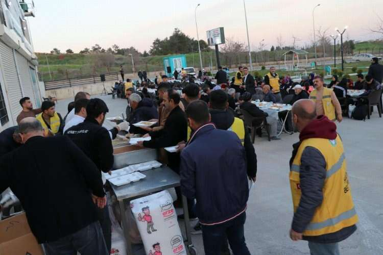  Belediye Başkanı Mehmet Canpolat