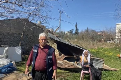 Düziçi'nde etkili fırtına ahırın çatısını uçurdu, ağaçlar zarar gördü