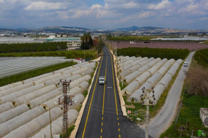 Mersin'de yol çalışmaları eş zamanlı olarak devam ediyor