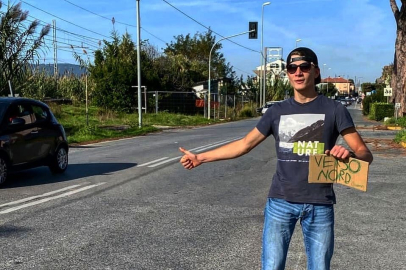 Otostopla dünya turuna çıkan İtalyan Oliver Kaspar, Konya'ya ulaştı