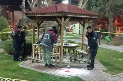 Çorum'da pompalı tüfekle saldırıya uğrayan gencin bacakları ampute edildi