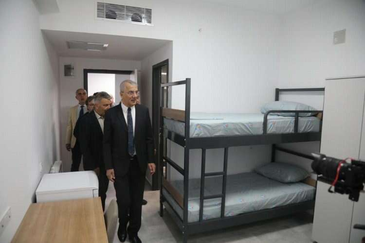  Mezitli Belediye Başkanı Neşet Tarhan