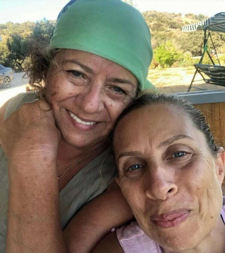  İbo ile Güllüşah'ın gazeteci Oya'sı Deniz Türkali'nin kızı bakın kimmiş