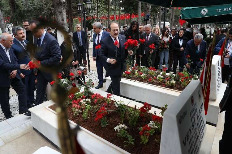 mersin asri mezarlığı 18 mart