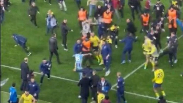 Eren Elmalı'dan Fair Play örneği! Fenerbahçelileri korudu 2