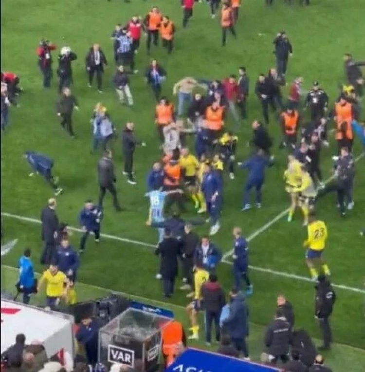 Eren Elmalı'dan Fair Play örneği! Fenerbahçelileri korudu 3