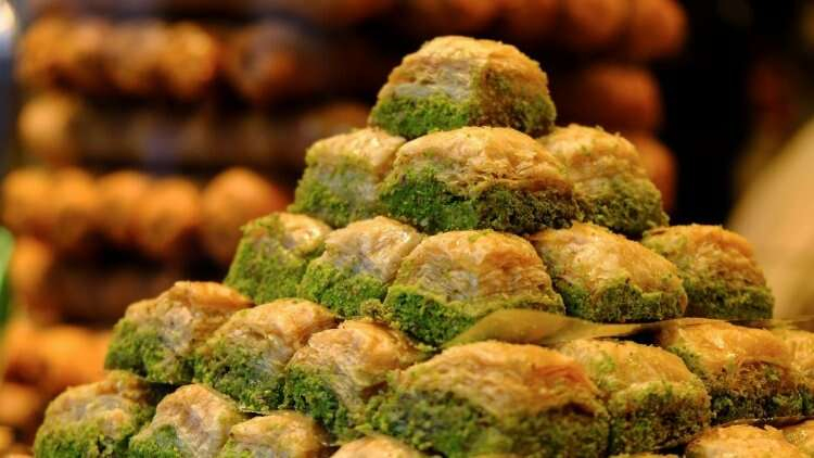 Tatlıyı iftardan en az 2 saat sonra tüketin