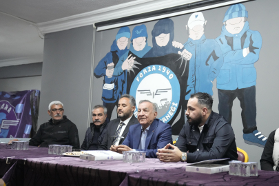 Seyhan Belediye Başkanı Akay'dan Forza 1940'a ziyaret