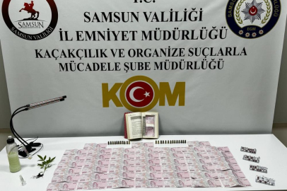 Samsun'da sahte banknotlar, kitap içine gizlenmiş şekilde ele geçirildi