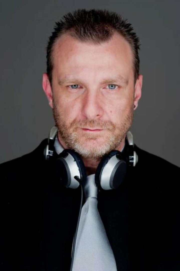 Müzisyen Semih Tuncer Trajik Bir Trafik Kazasında Hayatını Kaybetti