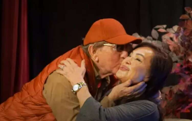 Türkan Şoray ve Ali Poyrazoğlu'nun Samimi Sohbeti Sosyal Medyayı Salladı