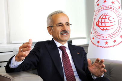 Ulaştırma ve Altyapı Bakanı Uraloğlu: Elektronik haberleşme sektöründe rekor büyüme