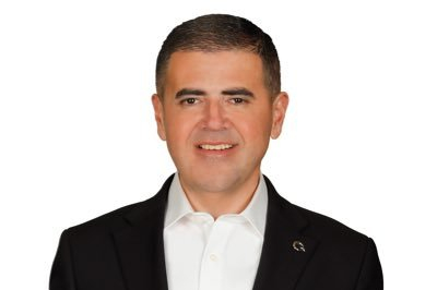 Mersin'in Mezitli ilçesinde belediye başkanlığını CHP adayı Ahmet Serkan Tuncer kazandı