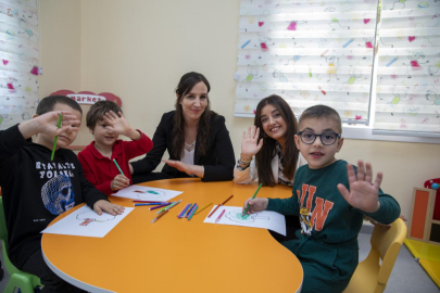 Mersin Büyükşehir Belediyesi otizm farkındalık etkinliğiyle ailelere destek oluyor