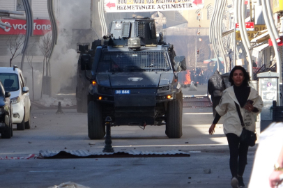 Van'da belediyenin DEM’den AK Parti’ye geçmesinin ardından sokaklar karıştı