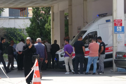 Mersin'de iş makinesi tamiri sırasında işçi kepçenin altında kalarak hayatını kaybetti