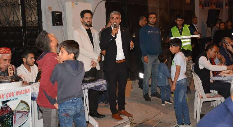 Can Ailesi'nden Adana'da muhteşem iftar programı 3