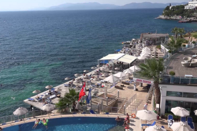 Kuşadası'nda bayram yoğunluğu