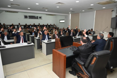 Osmaniye Belediye Meclisi Yeni Döneme Başkan İbrahim Çenet yönetiminde başladı