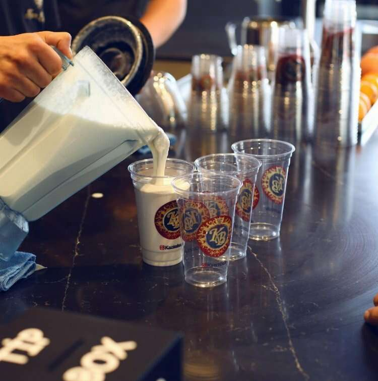 kazım büfe muzlu süt