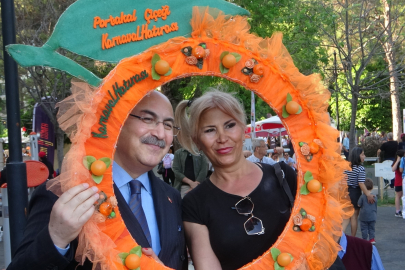 Adana Valisi Yavuz Selim Köşger: Adana Türkiye'nin Festivaller Kenti