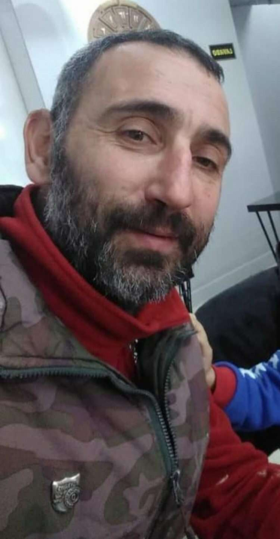 Kardeşi 8 yerinden bıçakladı, ağabeyi de silahla ateş açtı