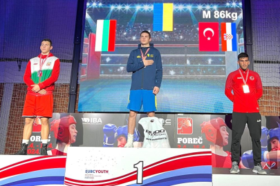 Adana'dan Hüseyin Ege Tekdemir, Avrupa 3.'sü olarak boksta başarılarına devam ediyor