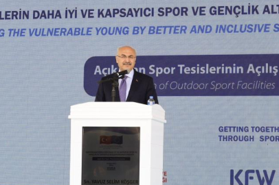 Adana'da gençlik ve spor projeleri için büyük açılış