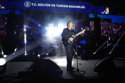Adana Portakal Çiçeği Karnavalı'nda müzik şöleni