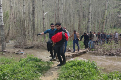 Van Gevaş'ta dereye düşen 3 yaşındaki kız çocuğu hayatını kaybetti