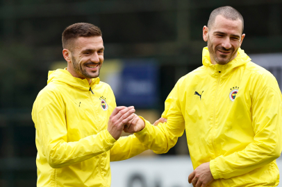 Fenerbahçe, Sivasspor maçı için antrenmanları tamamladı