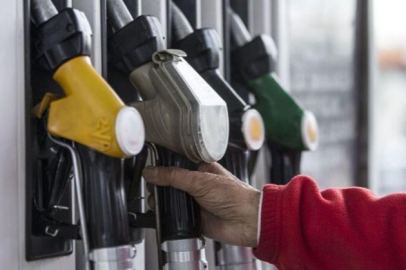 İndirim tabelaya yansıdı! 20 kasım akaryakıt fiyatları güncellendi: Benzin fiyatı düşerken, motorin ve LPG’de değişiklik yok