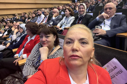 İYİ Parti Genel Başkan Adayı Günay Kodaz, üst kurul delegelerinden imza istedi