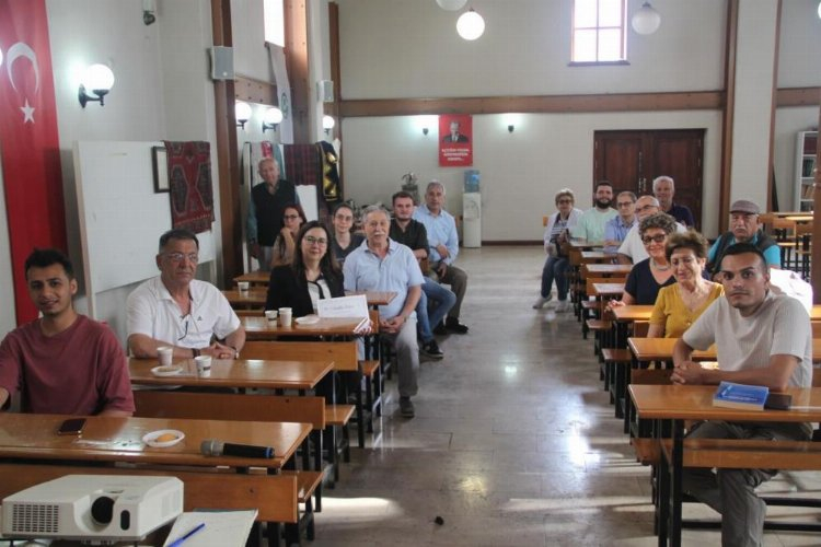  Çukurova Üniversitesi Türkoloji Araştırmaları Merkezi