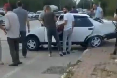 Adana'da otomobille çarpışan elektrikli bisikletteki 4 kişi yaralandı