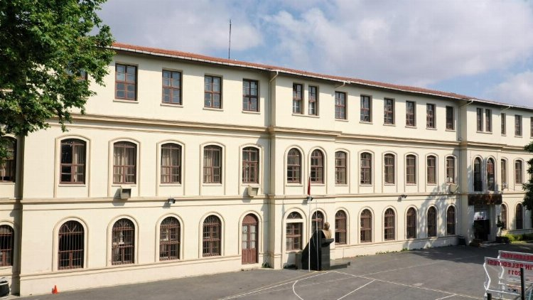 Cağaloğlu Anadolu Lisesi