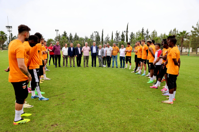Adanaspor'un kader maçı için Adana tek yürek oldu