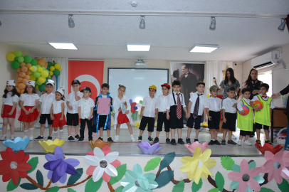 Yıldızlar Anasınıfı’nın yıl sonu gösterisi büyüledi