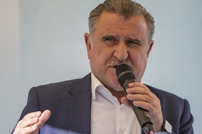 Bakan Bak'tan "Gençlik Yaz Okulları" müjdesi