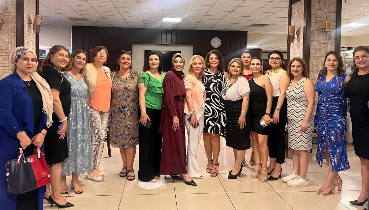 Adana'da Hemşireler gününde beyaz melekler buluştu 3