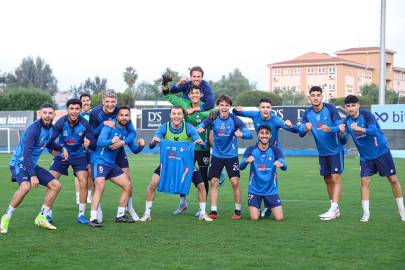 Adana Demirspor ve Başakşehir karşılaşıyor: 38. hafta maçı biletleri satışta