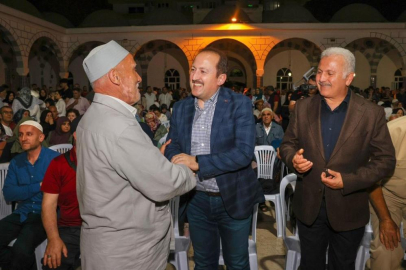 Mersin'de hacı adayları törenle kutsal topraklara uğurlandı