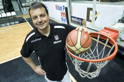 Ergin Ataman Kimdir? Başarılı basketbolantrenörünün hayatı ve kariyeri