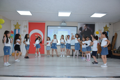 1-F sınıfında Okuma Bayramı heyecanı