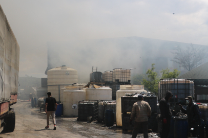 Tuzla’da çakmak fabrikasında yangın